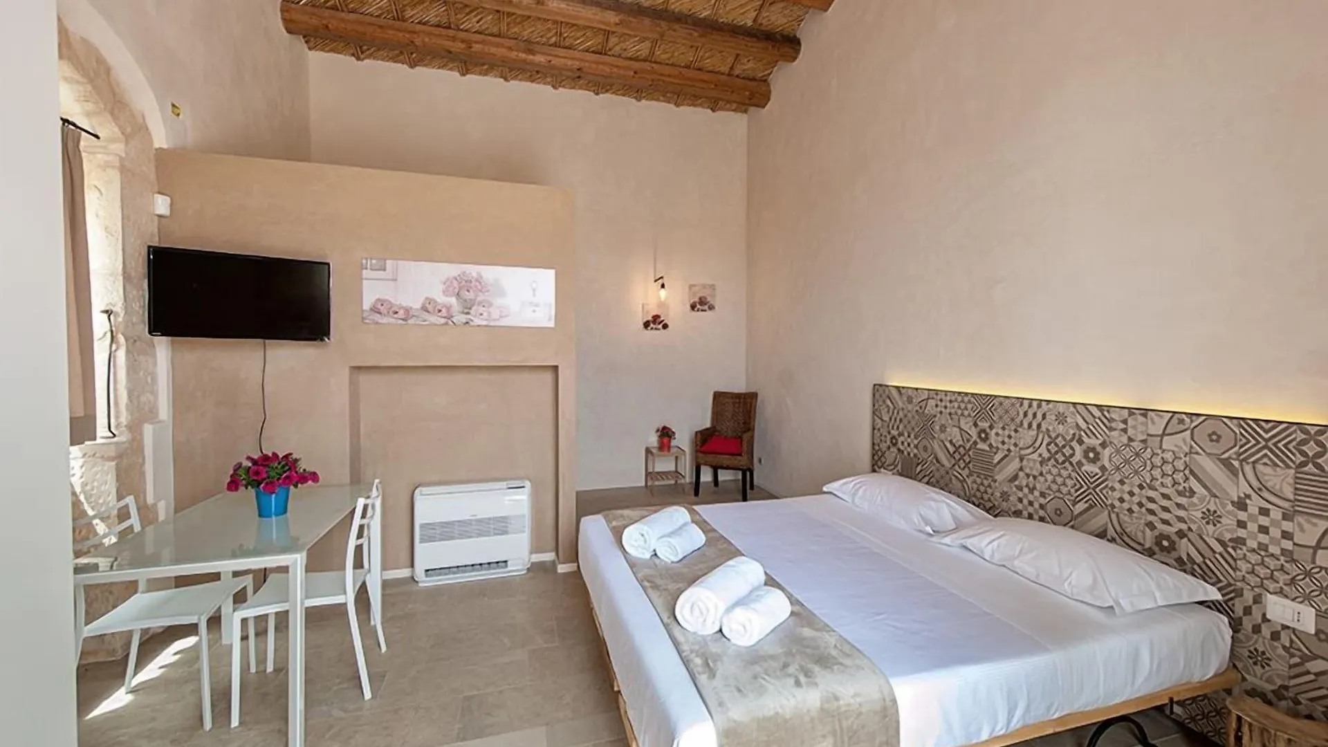 Stacci Rural Resort Μόντικα 4*,